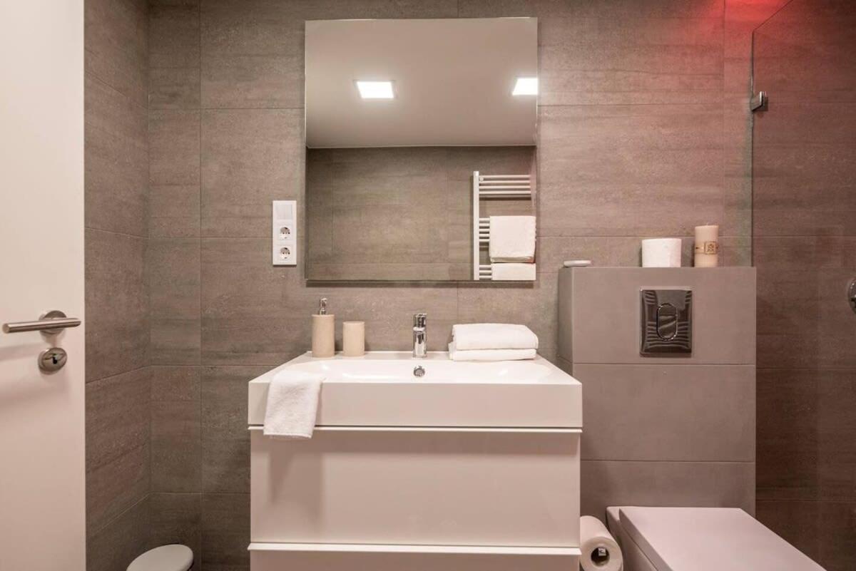 Renovated Design Apartment Close To The Danube Budapest Exterior photo