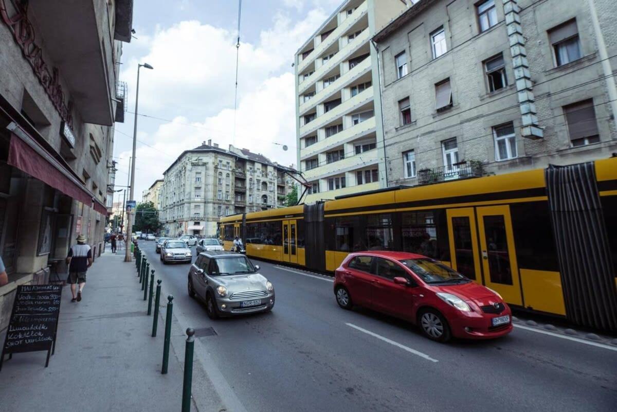 Renovated Design Apartment Close To The Danube Budapest Exterior photo